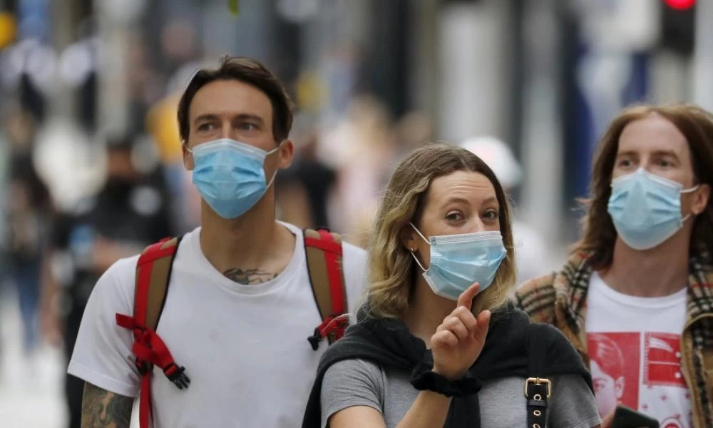 Βρετανία: Τις μάσκες θα τις φοράνε μόνο όσοι το θέλουν